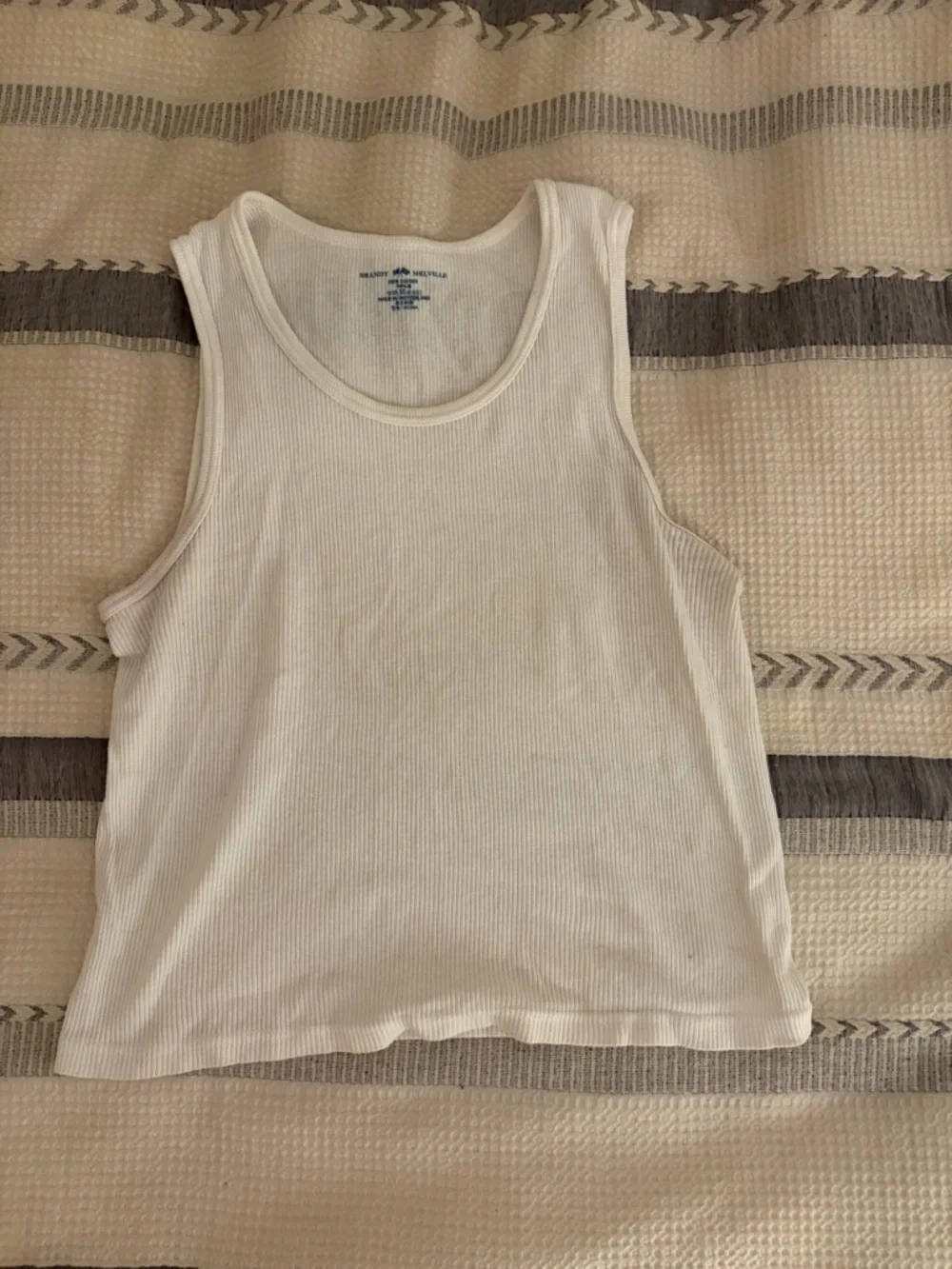 Brandy Melville Cream Ribbed Scoop Tank - Picture 1 of 3